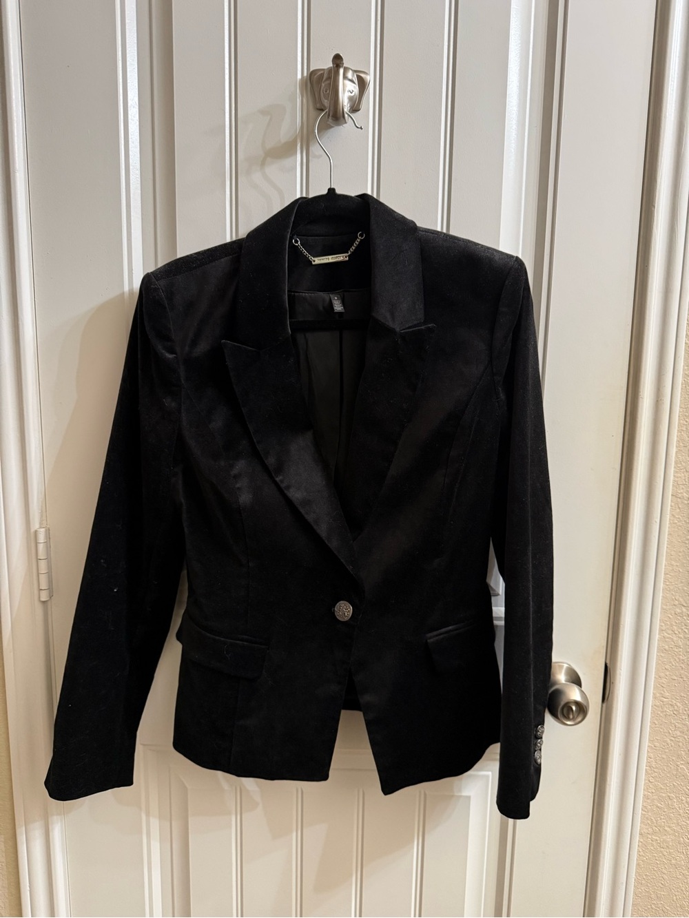 White House Black Market Black Single-Button Velvet Blazer